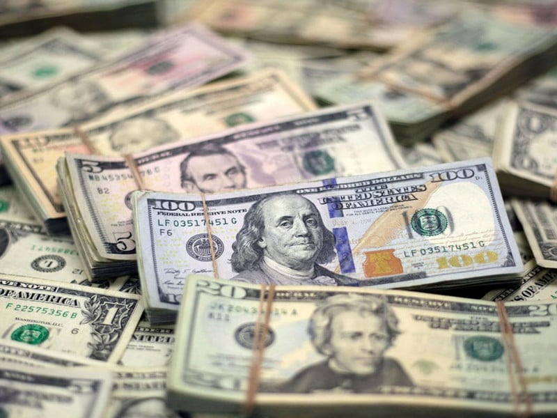 FX dips by $7m as SBP plans Rs4.35tr auction | The Express Tribune