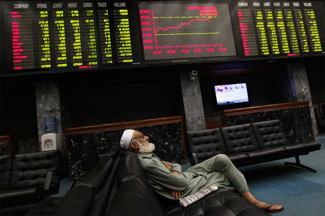 PSX recovers on live PIA bidding report | The Express Tribune