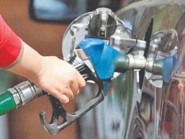 Oil marketers seek meeting with PM | The Express Tribune