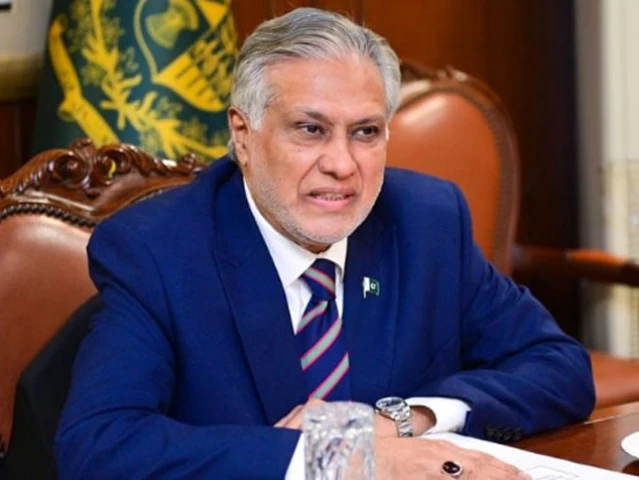 Cabinet body explores policy steps for cotton | The Express Tribune