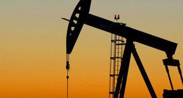 Pakistan to receive first US oil shipment as Cnergyico signs import deal | The Express Tribune