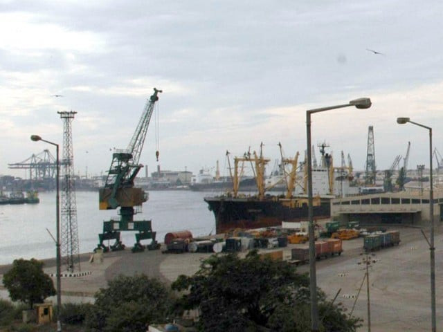 PQA to add 30,000 tonnes storage for cement exports | The Express Tribune