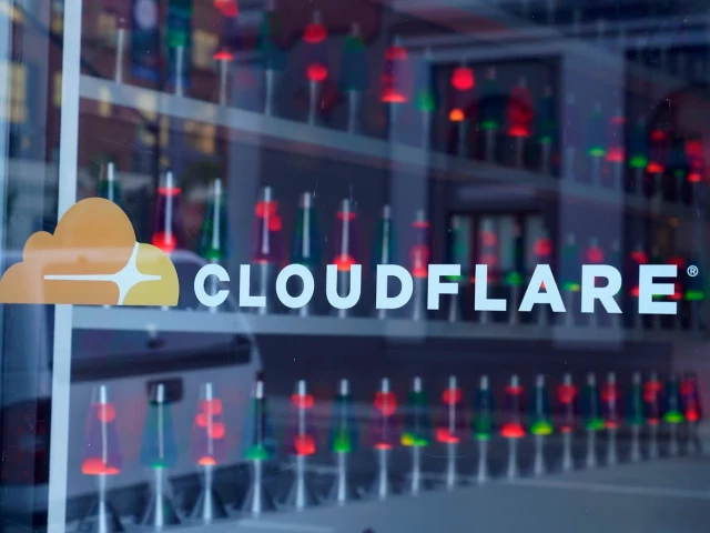 Cloudflare outage exposes Pakistan’s reliance on foreign internet systems | The Express Tribune