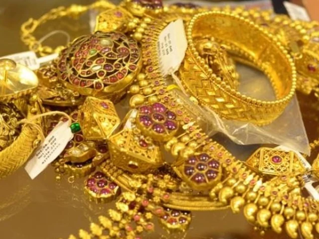 Gold prices decline by Rs10,400 per tola | The Express Tribune