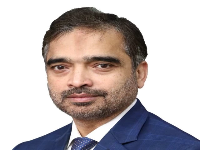 ‘2025 marks tentative stability, but structural risks persist’ | The Express Tribune