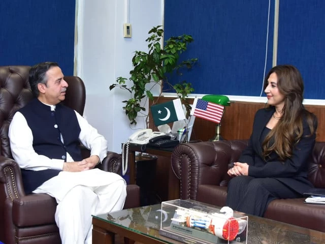 Pakistan, US explore maritime cooperation | The Express Tribune