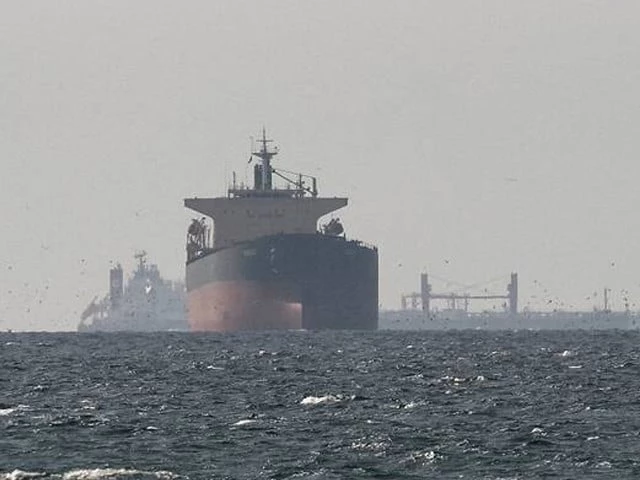 Indian tankers transit Strait of Hormuz | The Express Tribune