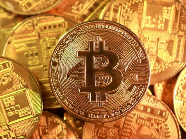 Bitcoin rises above $80,000 as soft dollar, debasement fears boost momentum | The Express Tribune