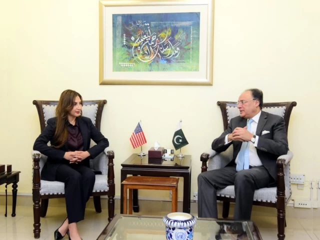 FinMin notes ‘considerable progress’ on Pak–US trade framework in meeting with Cd’A Baker | The Express Tribune