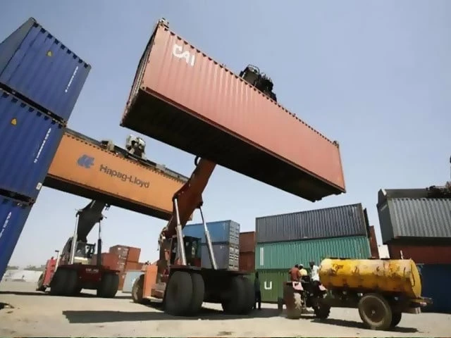 Sweetener’s import raises eyebrows | The Express Tribune