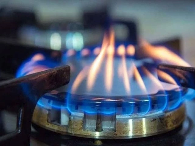 Govt plans more gas tariff slabs | The Express Tribune