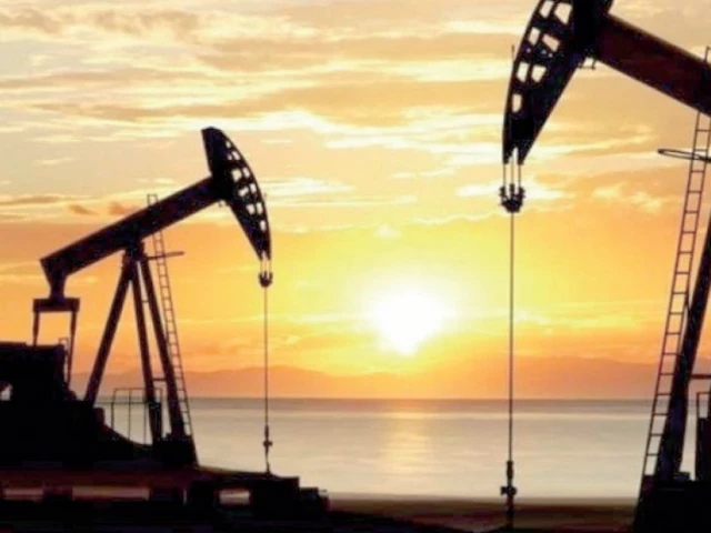 Oil prices fluctuate on Trump’s Russian diesel comments, attacks on Saudi | The Express Tribune