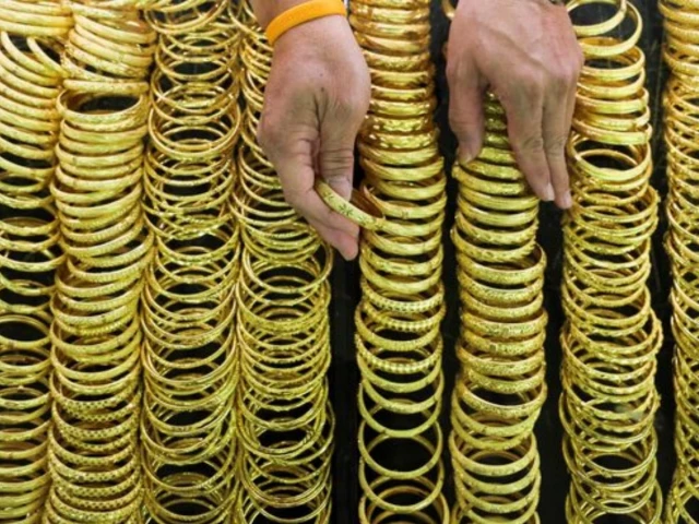 Gold, silver prices decline after two days of stability | The Express Tribune