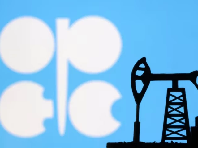 OPEC+ set to keep oil output policy unchanged on Sunday, sources say | The Express Tribune