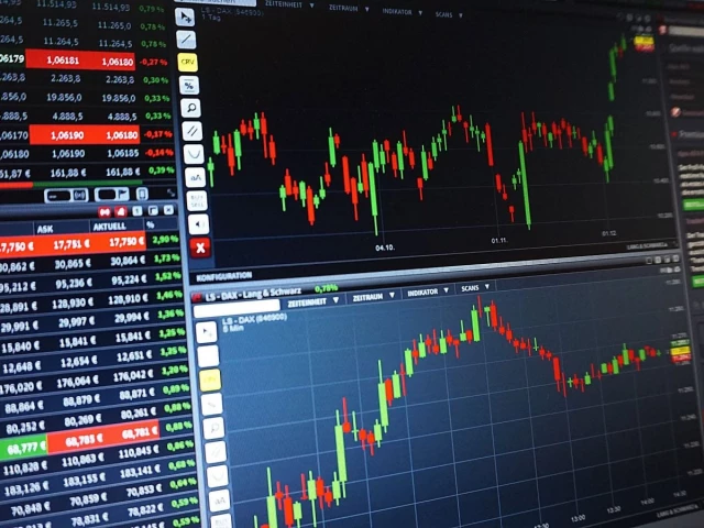 Global AI stocks fall as industry chiefs call for slowing development | The Express Tribune