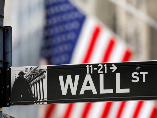 Global investors trim US exposure amid debt fears | The Express Tribune